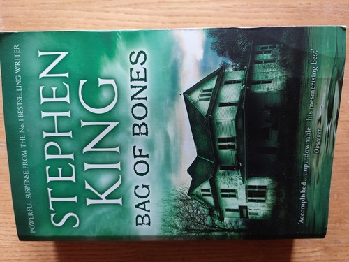 img/book-cover--bag-of-bones--500
